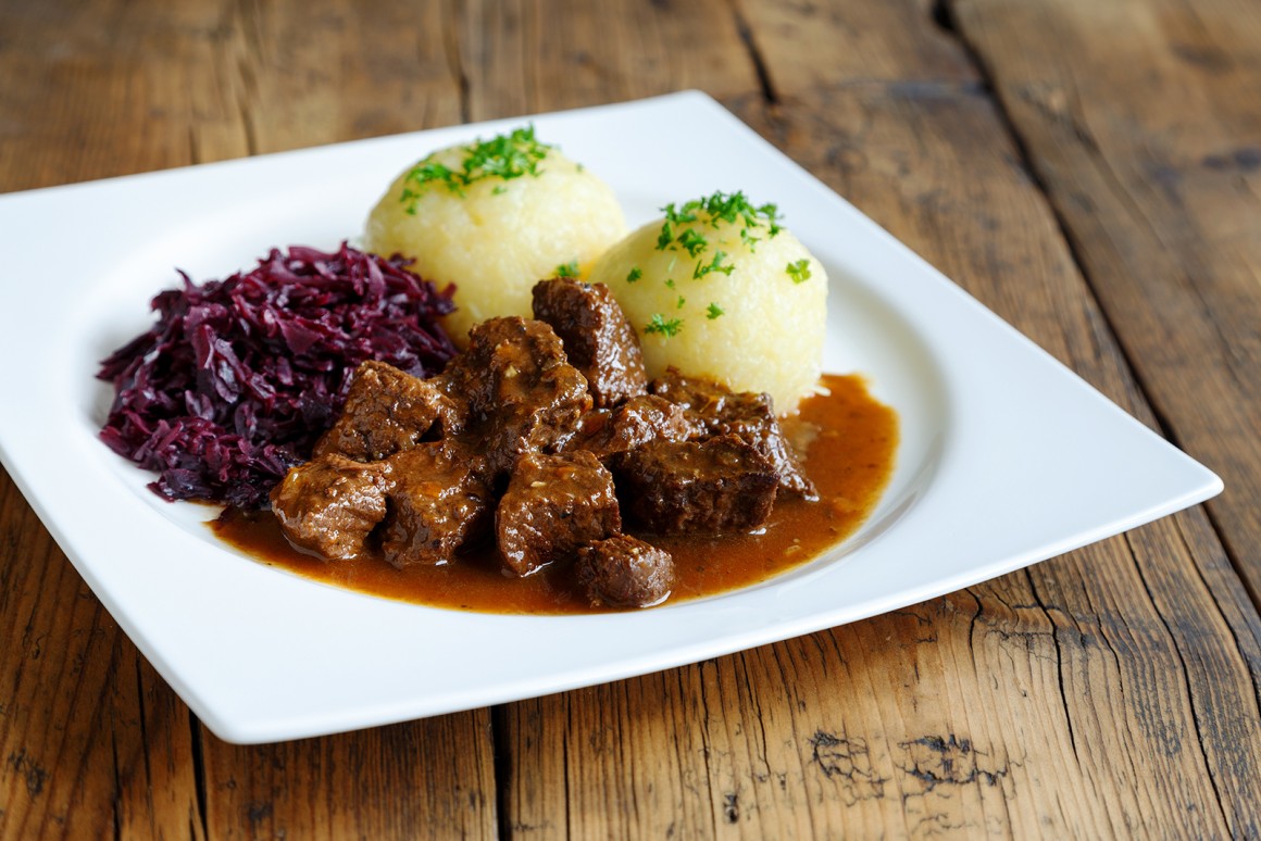 Gulasch vom Damhirsch