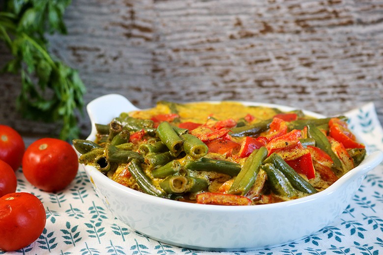 Bohnen-Paprika-Gemüse mit Curry
