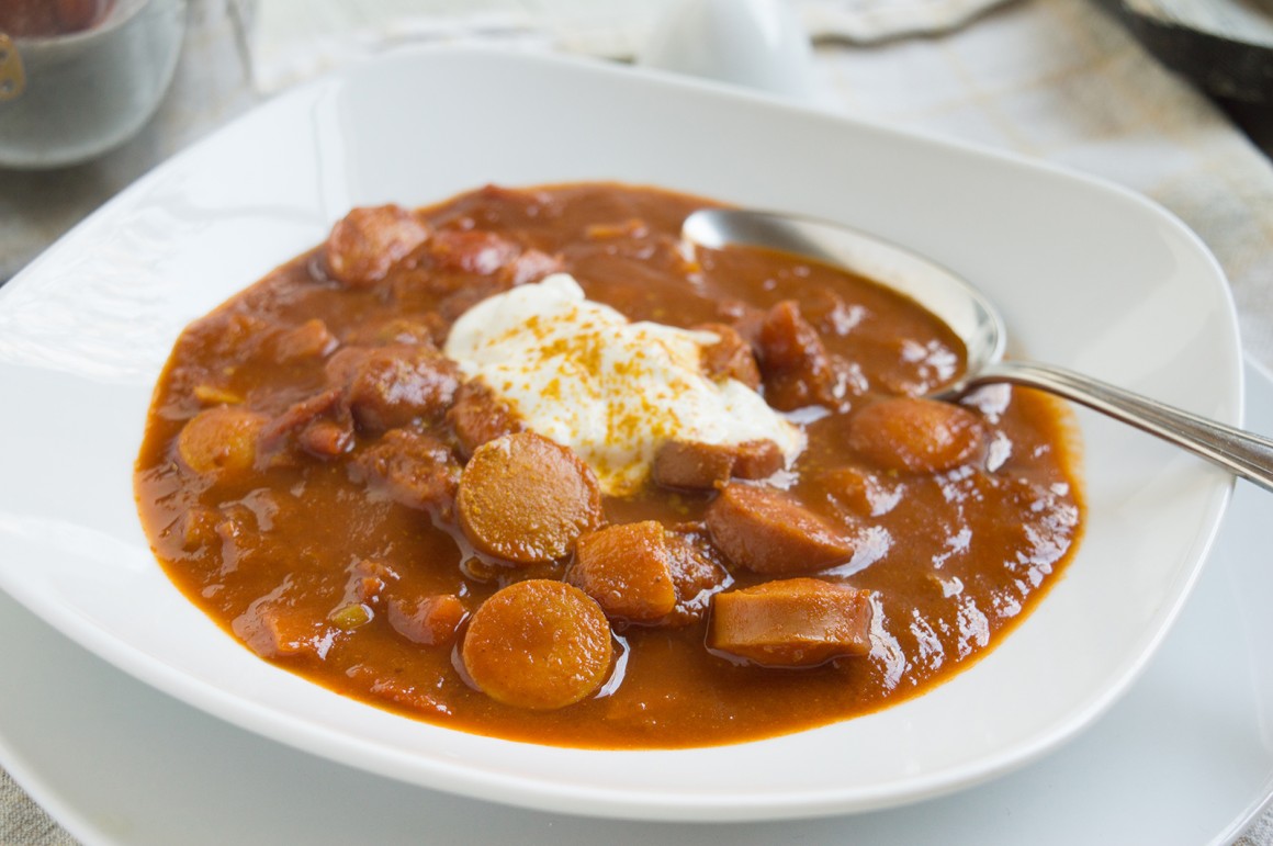 Currywurst-Tomatensuppe